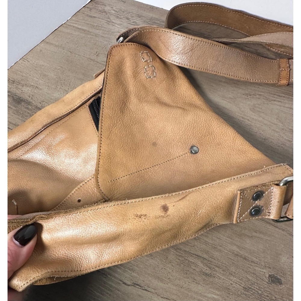Bed Stu Venice Beach Crossbody Leather Purse Bag Distressed Brown Hobo Boho - Picture 10 of 13